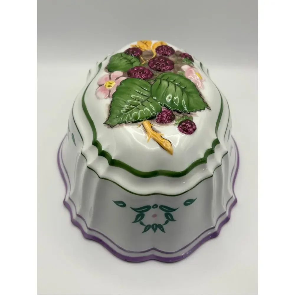 Vintage Wall Hanging Porcelain Raspberries Jello Mold Collection Le Cordon Bleu